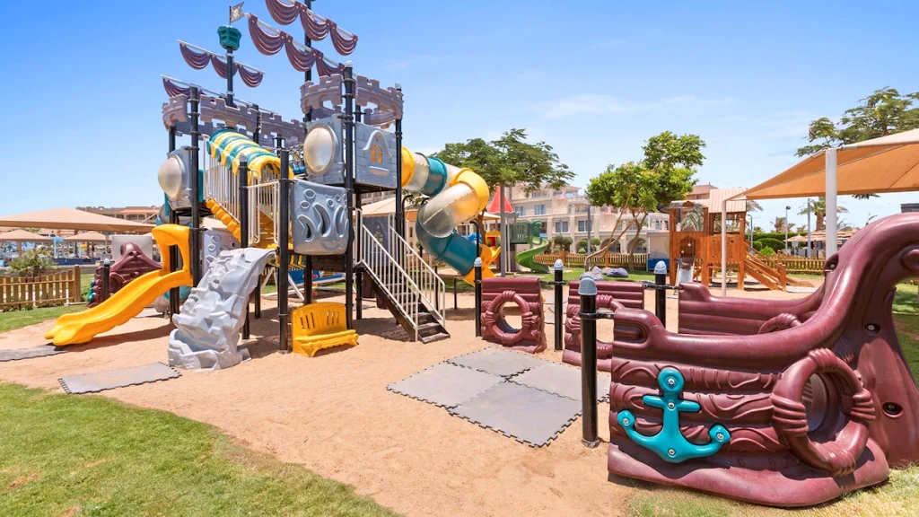 الفندق الباتروس وايت بيتش ريزورت - الغردقة